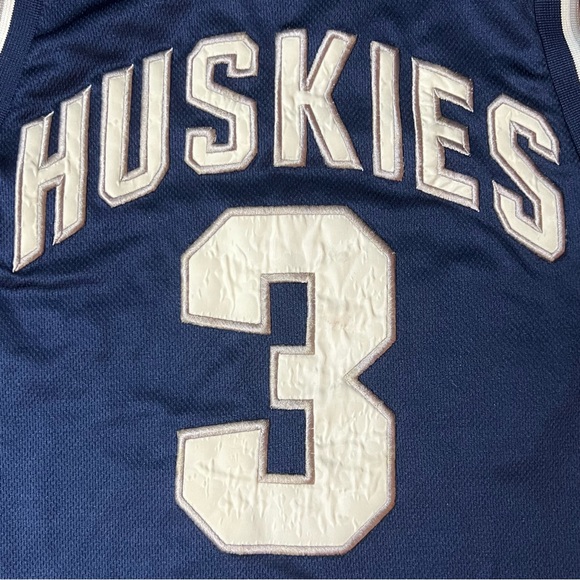 University of Connecticut Huskies #3 Basketball Jersey - Picture 6 of 6